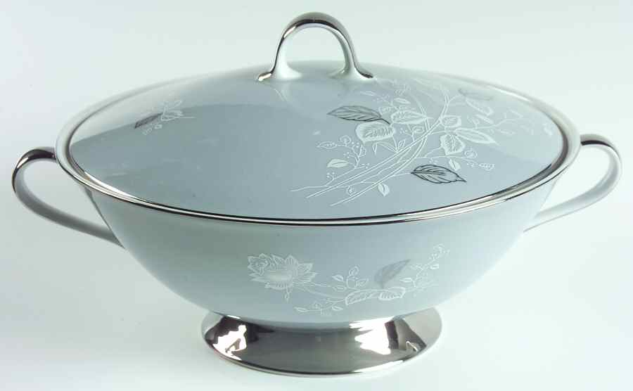 Trousseau Round Covered Vegetable by Seyei Toki Co-1