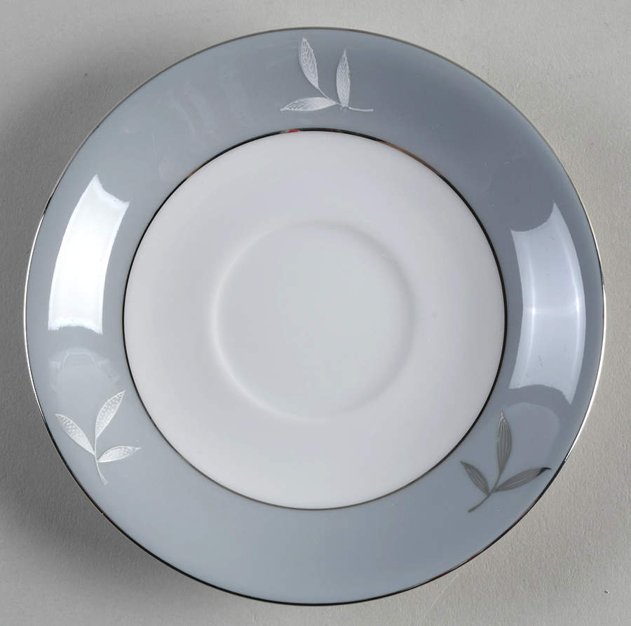 White Leaf Saucer by Seyei Toki Co-1