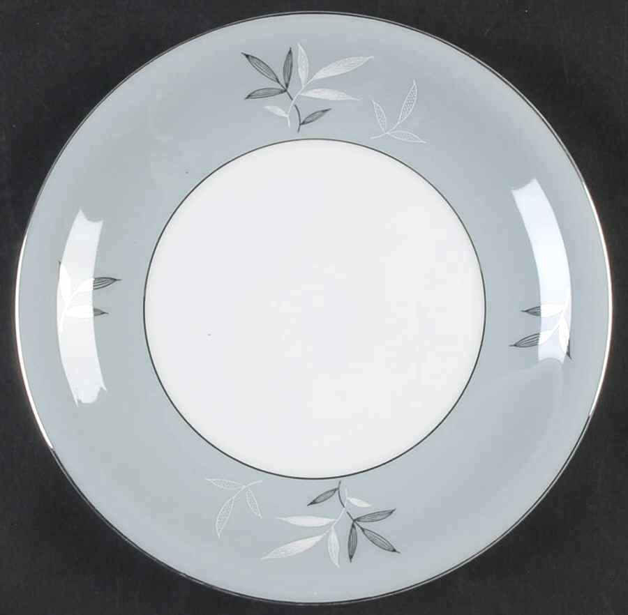 White Leaf Salad Plate by Seyei Toki Co-1