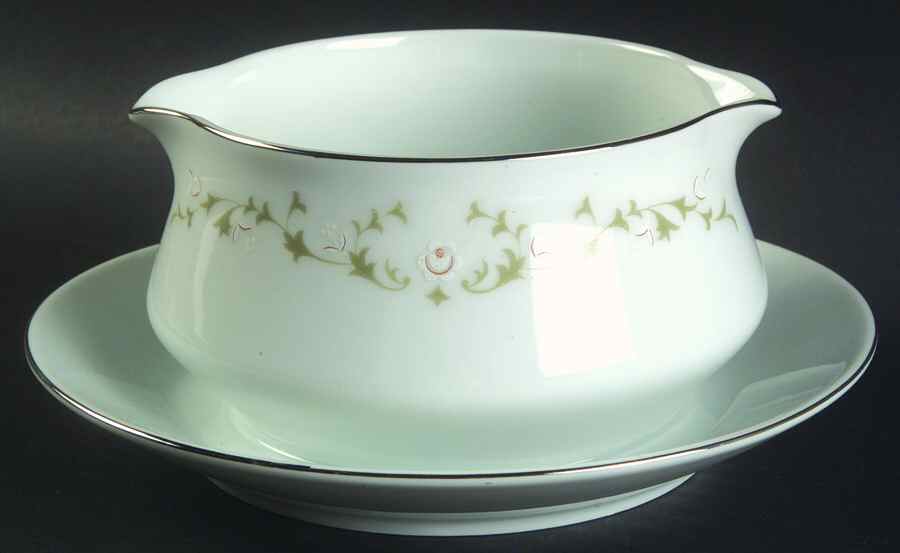 Elegance Round Gravy Boat/Attached Underplate by Sheffield-1