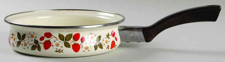 Strawberries N' Cream 8" Open Metal Skillet by Sheffield-1
