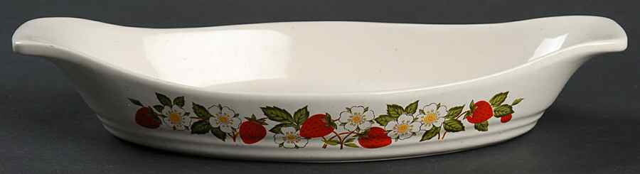 Strawberries N' Cream 10" Augratin by Sheffield-1