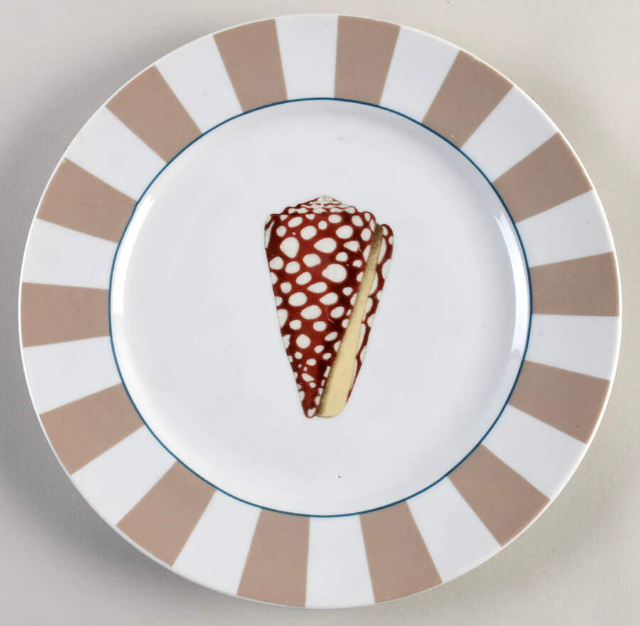 Antiqua Dinner Plate by Shafford-1
