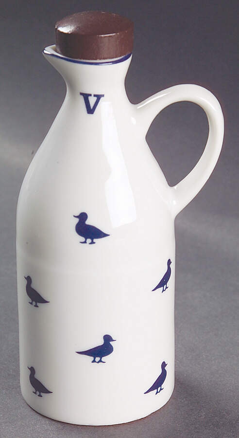 Blue Duck Vinegar with Wood Stopper by Shafford-1