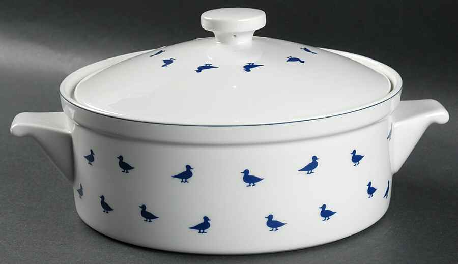 Blue Duck 2 Qt Round Covered Casserole by Shafford-1