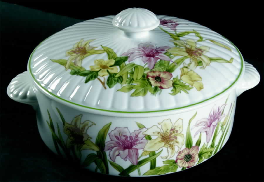 Jade Lily 2 Qt Round Covered Casserole by Shafford-1