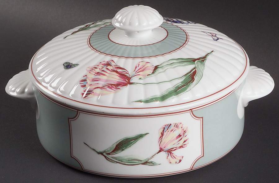 No. 1 Bloomfield Street 1.5 Qt Round Covered Casserole by Shafford-1