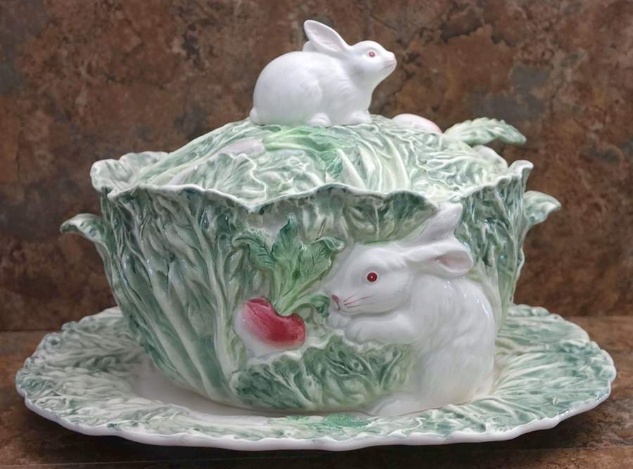 Rabbit Patch Tureen & Lid w/Ladle & Underplate by Shafford-1