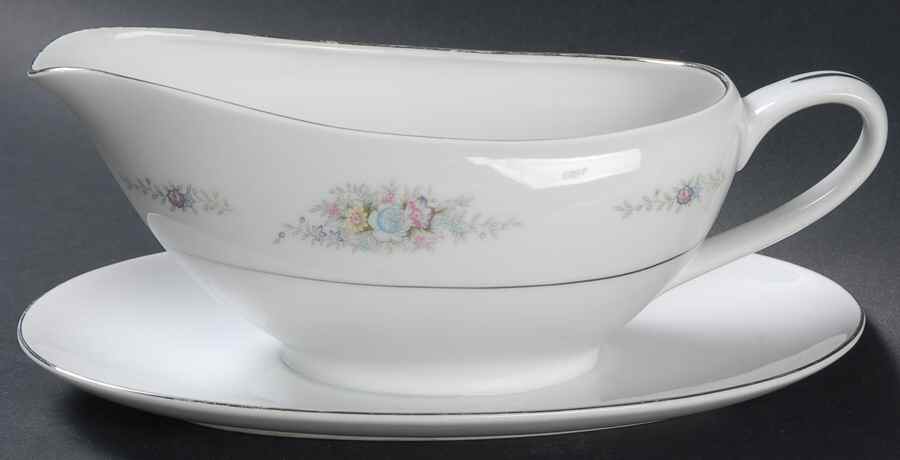 Bon Aire Gravy Boat with Attached Underplate by Shelby-1