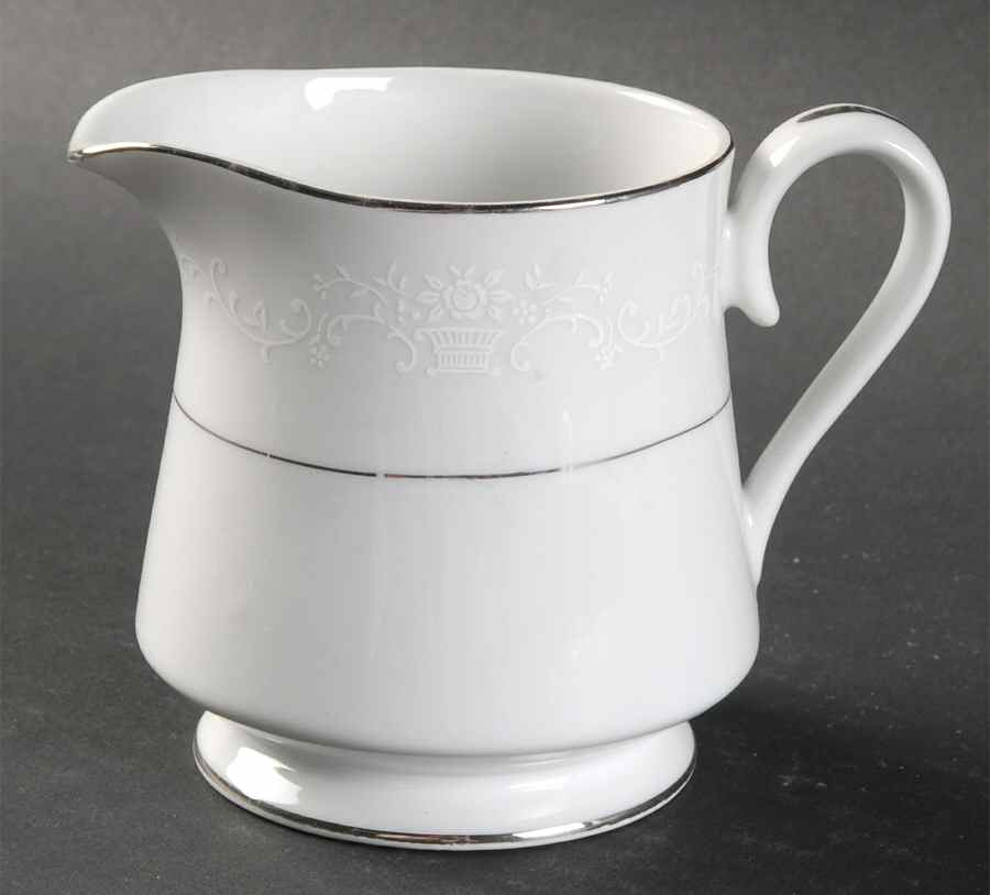 Cameo Creamer by Shelby-1