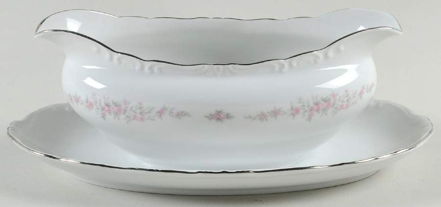Creston Gravy Boat with Attached Underplate by Shelby-1