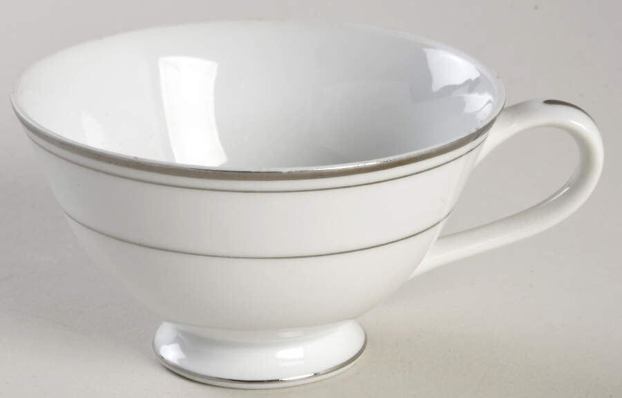 Debutante Footed Cup by Shelby-1