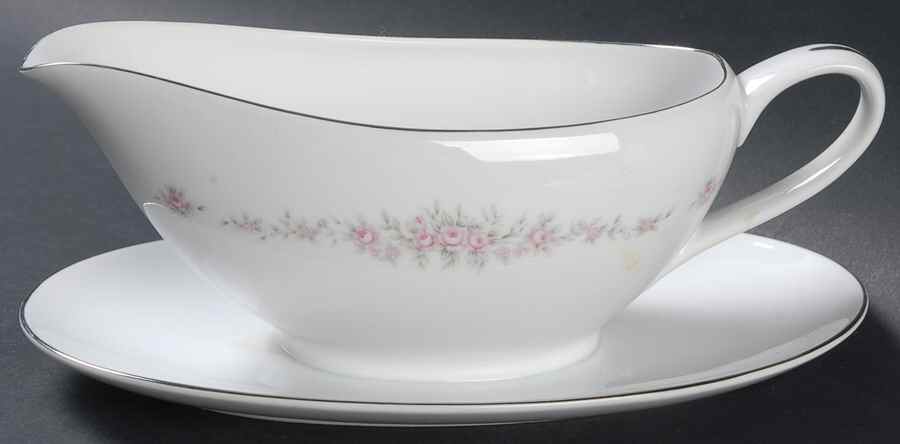 Mona Gravy Boat with Attached Underplate by Shelby-1