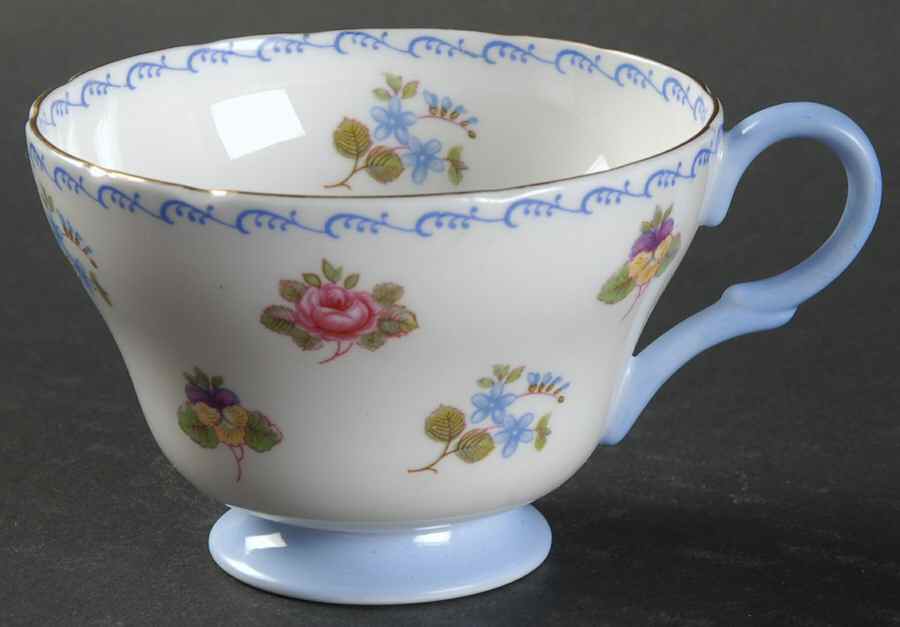 13518 Footed Cup by Shelley-1