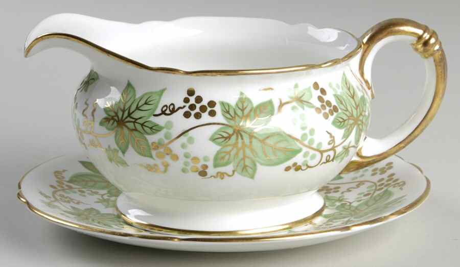 13616 Gravy Boat & Underplate by Shelley-1