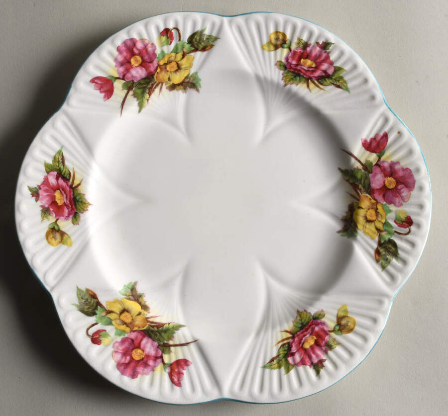 Begonia (Dainty Shape) Luncheon Plate by Shelley-1
