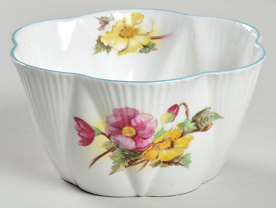 Begonia (Dainty Shape) Cranberry Bowl by Shelley-1