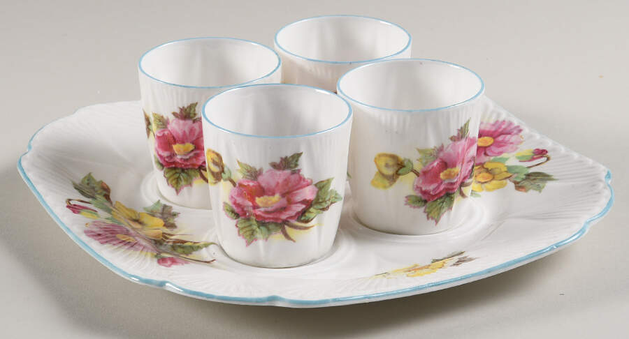 Begonia (Dainty Shape) Egg Cup Set (4 Egg Cups and Tray) by Shelley-1