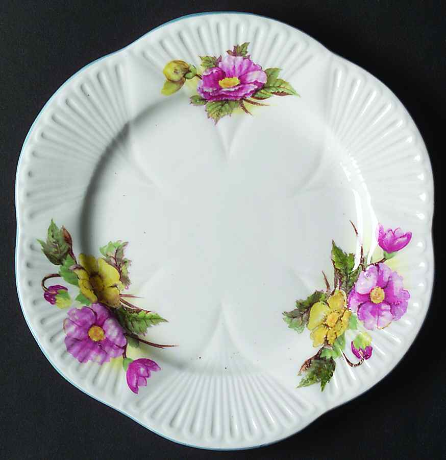 Begonia (Dainty Shape) Dessert/Pie Plate by Shelley-1