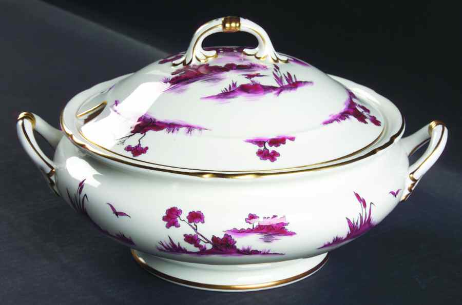 Castle Pink (Gold Trim) Tureen &  Lid by Shelley-1