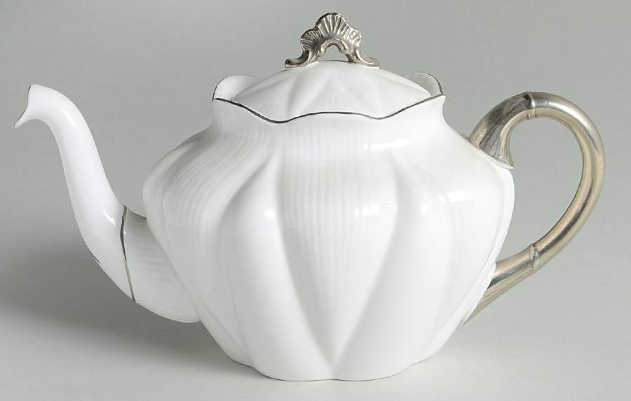 Claire De Lune Teapot & Lid by Shelley-1