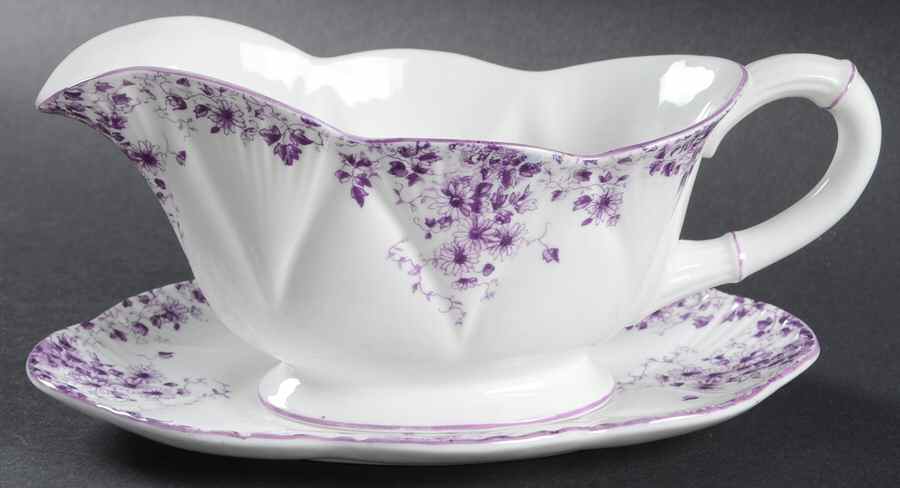 Dainty Mauve Gravy Boat & Underplate by Shelley-1