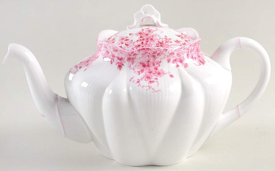 Dainty Pink Teapot & Lid by Shelley-1