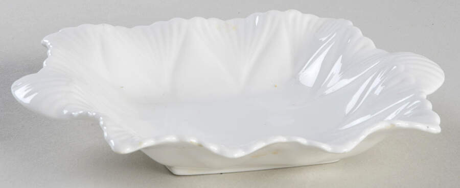 Dainty White (No Trim) 5" Square Sweet Meat by Shelley-1