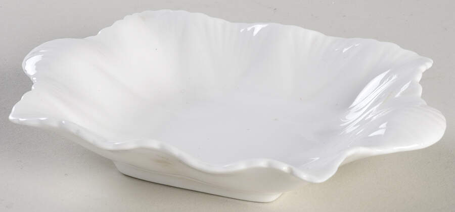 Dainty White (No Trim) Nut Dish by Shelley-1