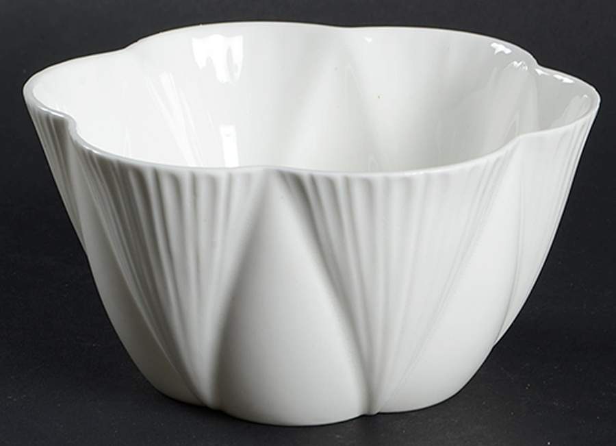 Dainty White (No Trim) Cranberry Bowl by Shelley-1