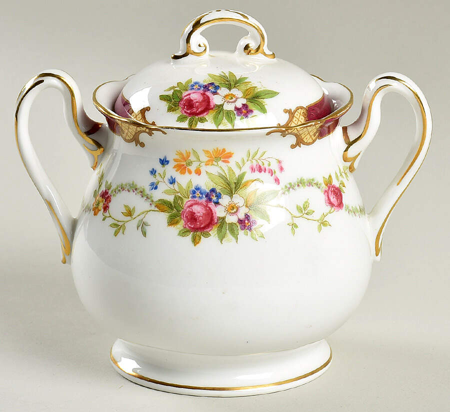 Dubarry Maroon Sugar Bowl & Lid by Shelley-1