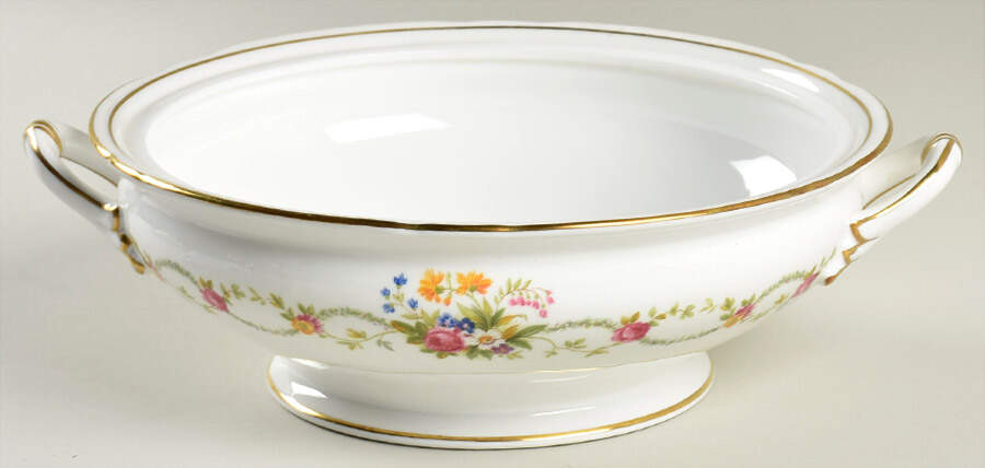 Dubarry Maroon Round Vegetable No Lid by Shelley-1