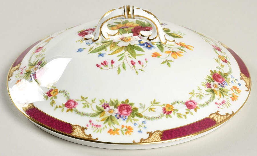 Dubarry Maroon Lid for Round Vegetable by Shelley-1