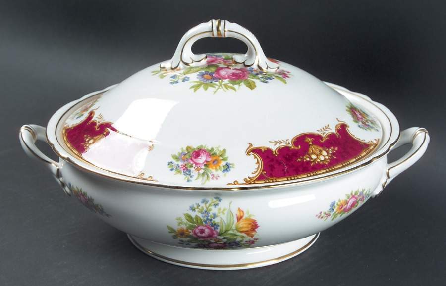 Duchess Red Round Covered Vegetable by Shelley-1