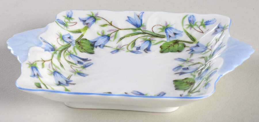 Harebell (Oleander) Nut Dish by Shelley-1