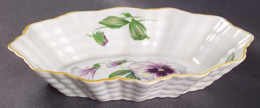 Pansy (Dainty Shape) Nut Dish by Shelley-1