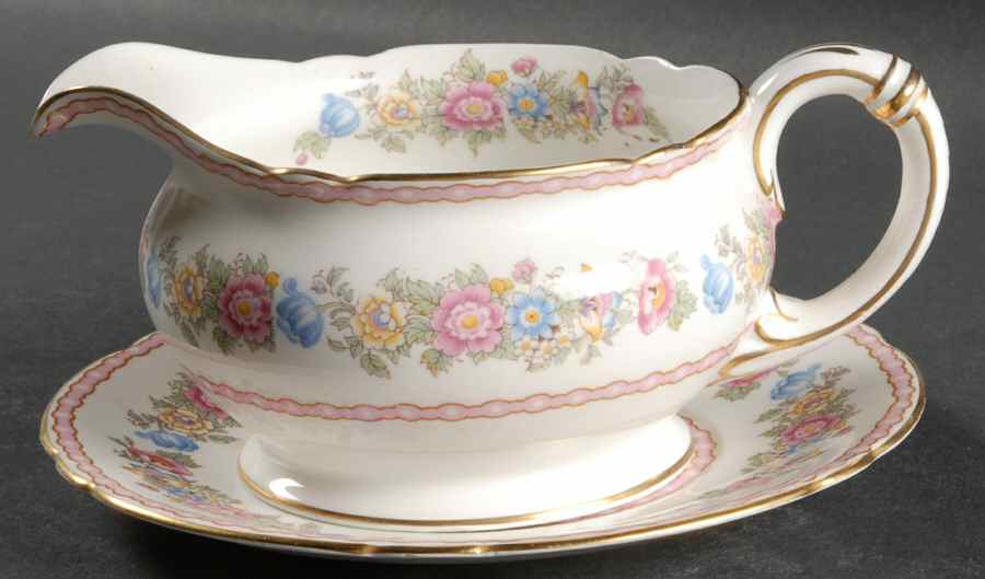 Pompadour Gravy Boat & Underplate by Shelley-1