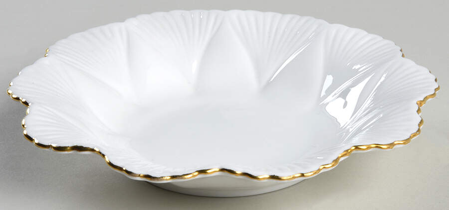 Regency Round Sweet Meat Dish by Shelley-1
