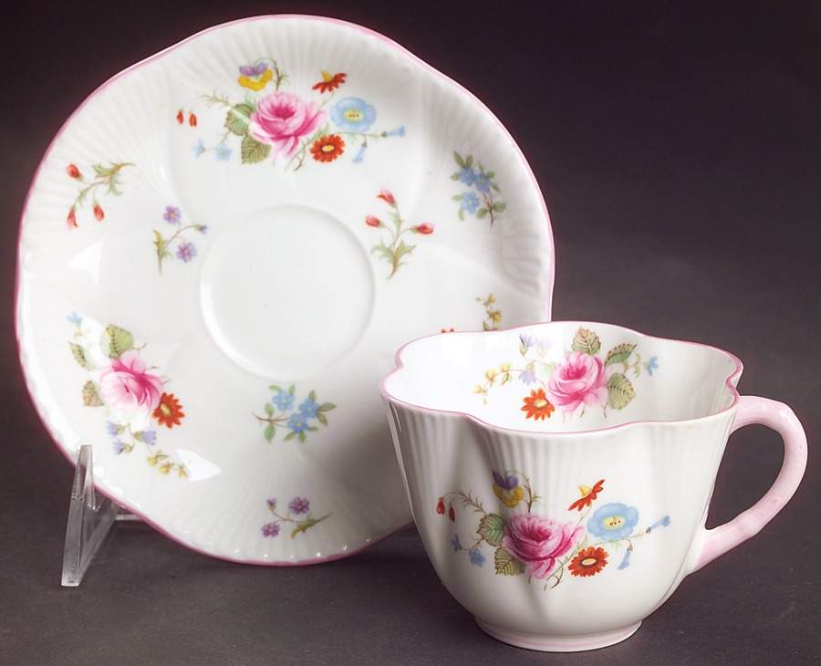Rose & Red Daisy (Dainty) Flat Cup & Saucer Set by Shelley-1