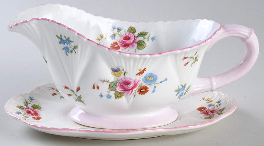 Rose & Red Daisy (Dainty) Gravy Boat & Underplate by Shelley-1