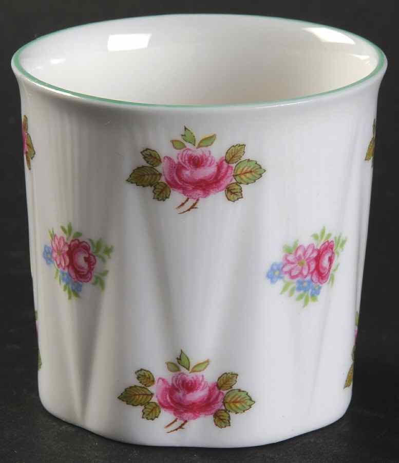 Rosebud (Dainty Shape) Cigarette Holder by Shelley-1