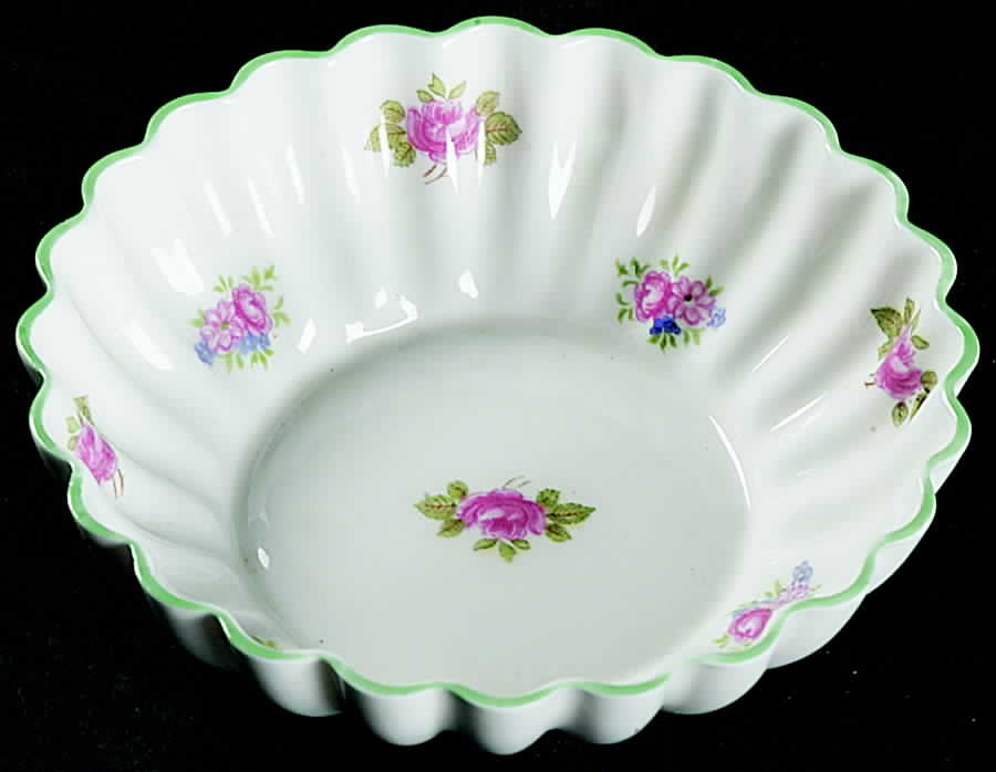 Rosebud (Fluted) Nut Dish by Shelley-1