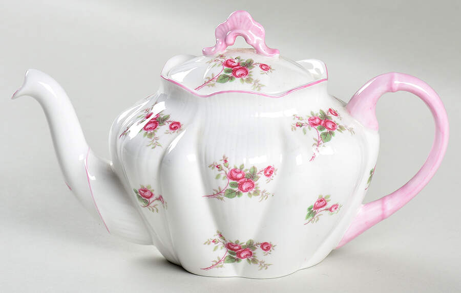 Bridal Rose (Dainty Shape) Mini Teapot & Lid by Shelley-1