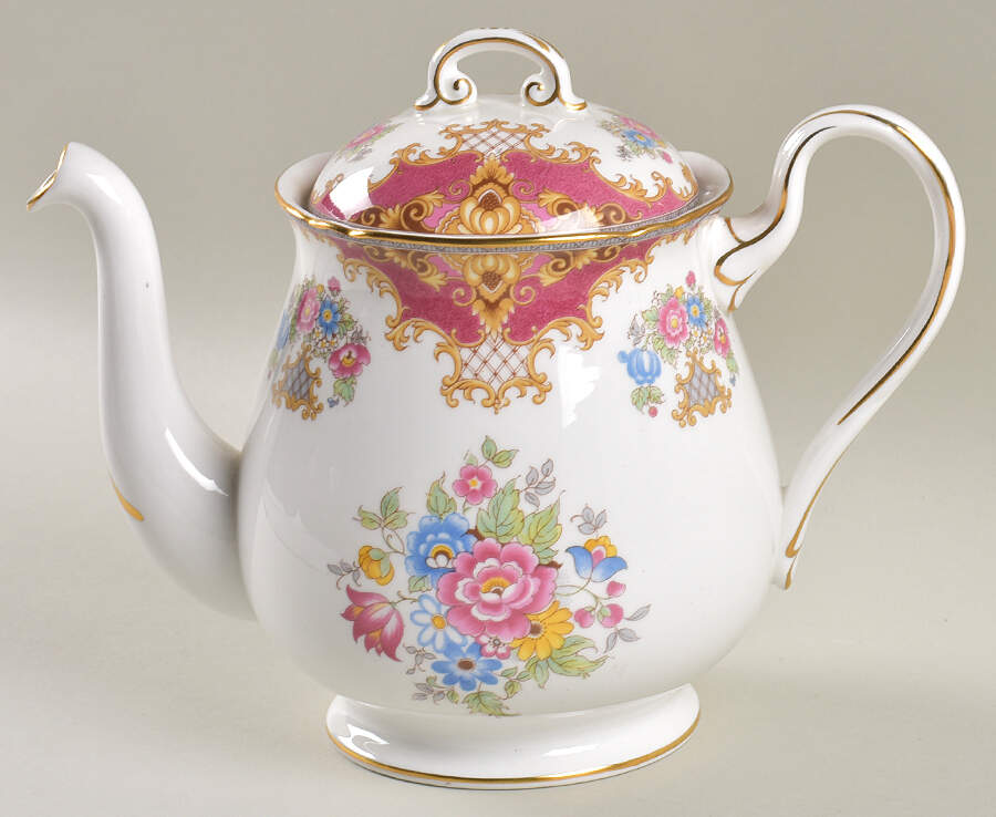 Sheraton Pink (13289, Scalloped) Teapot & Lid by Shelley-1