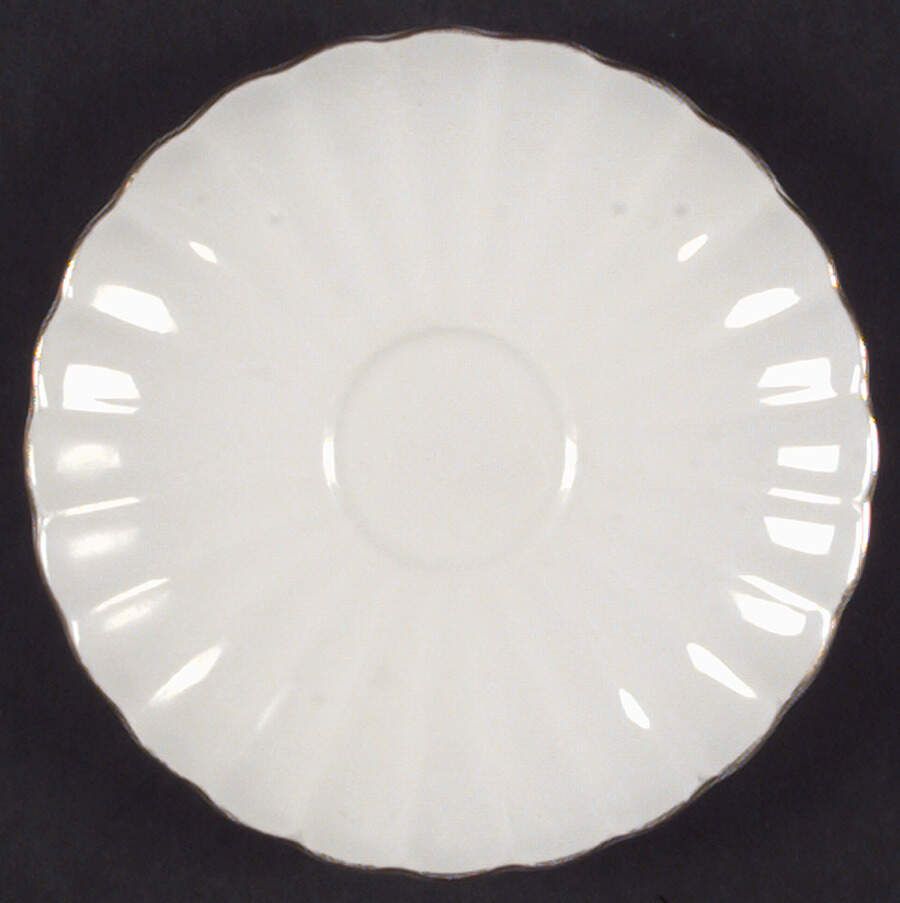 SHE4 Saucer by Shelley-1