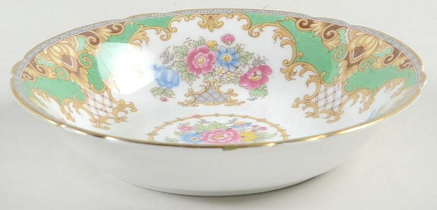 Sheraton Green (Scalloped) Fruit/Dessert (Sauce) Bowl by Shelley-1