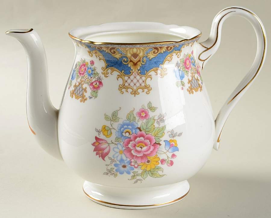 Sheraton Blue (Scalloped) Teapot No Lid by Shelley-1