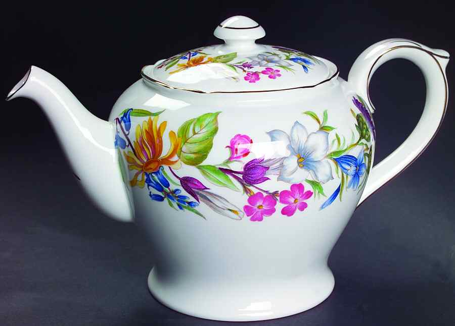 Spring Bouquet (Gainsborough, Scalloped) Teapot & Lid by Shelley-1