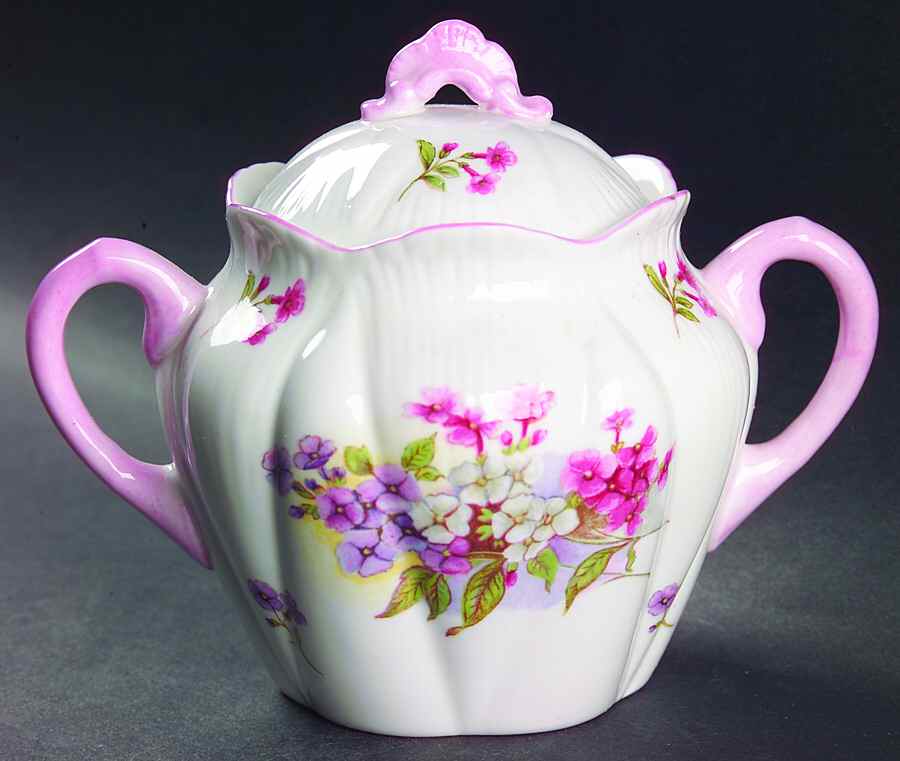 Stocks (Dainty Shape) Sugar Bowl & Lid by Shelley-1