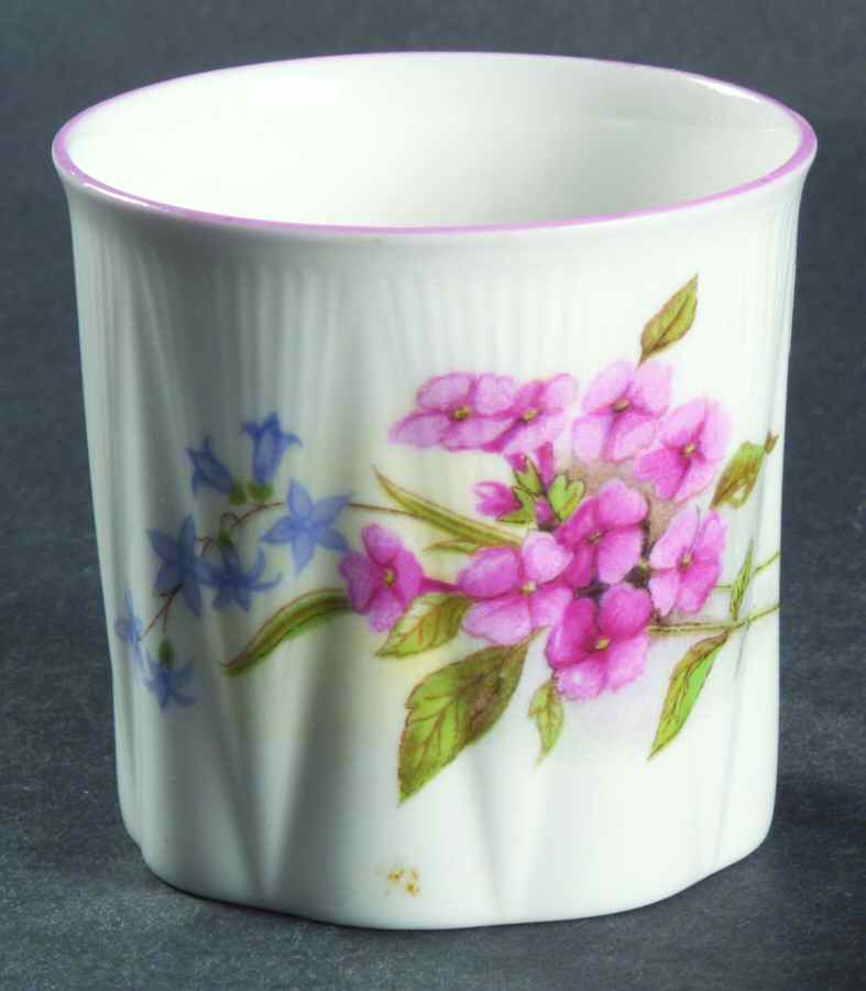 Stocks (Dainty Shape) Cigarette Holder by Shelley-1